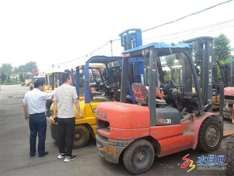 棲霞市場監管局開展叉車租賃市場專項檢查，筑牢特種設備安全防線